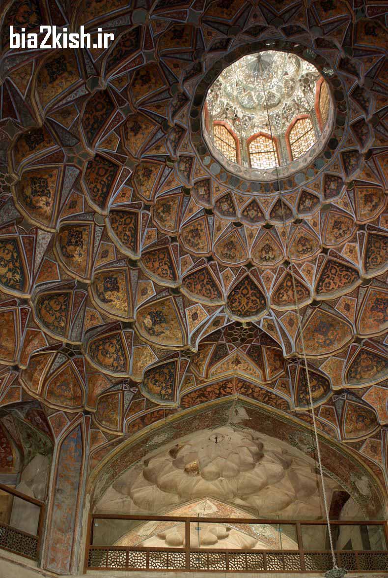 جاذبه ای گردشگری کاخ هشت بهشت در اصفهان