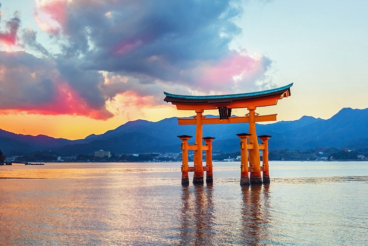 جاذبه های توریستی گردشگری در ژاپن