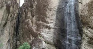 گردشگری در آبشار سوله نورآباد در لرستان