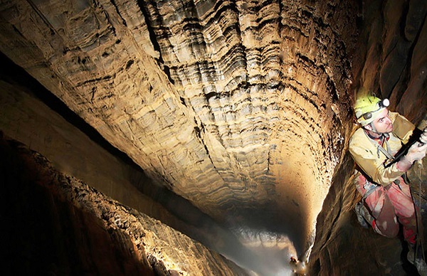 غار پرآو